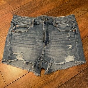 NWT American Eagle hi rise shortie super stretch shorts. Size 10.